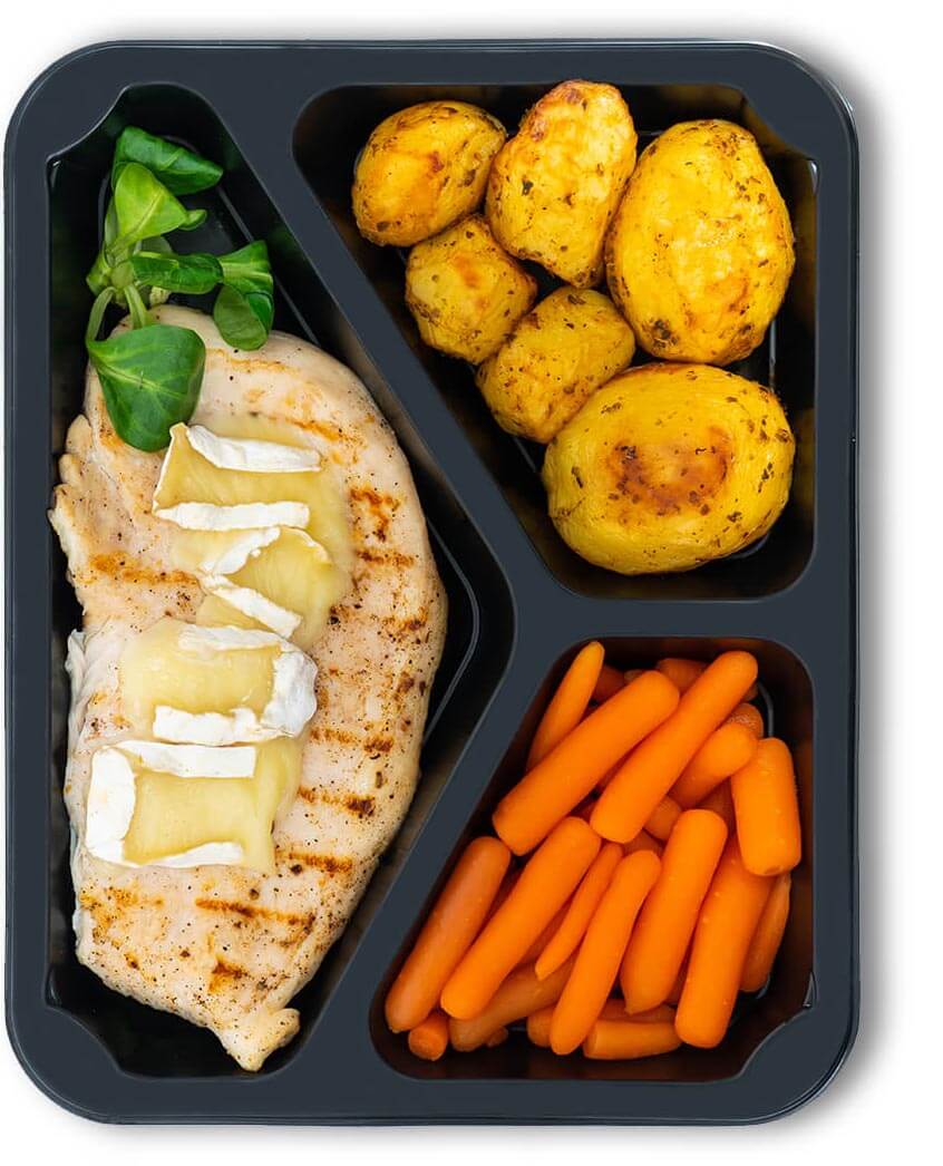 catering warszawa Grillowany kurczak z cammembertem i pieczonymi ziemniakami